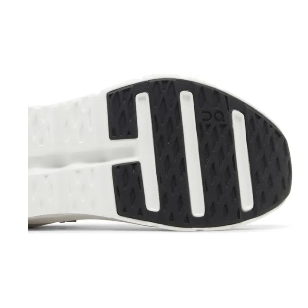 On Cloudtilt 'Black Ivory'