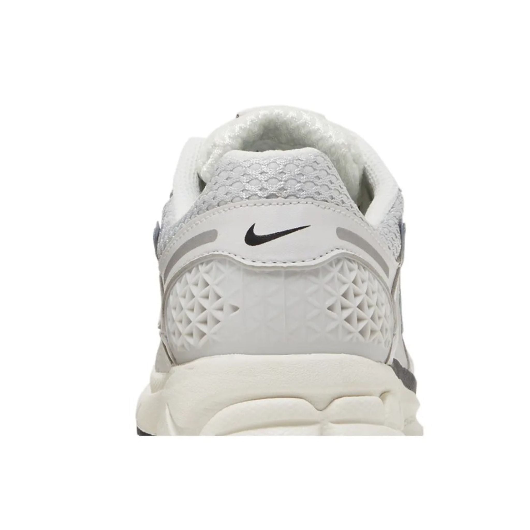 Nike Air Zoom Vomero 5 'Photon Dust Metallic Silver'