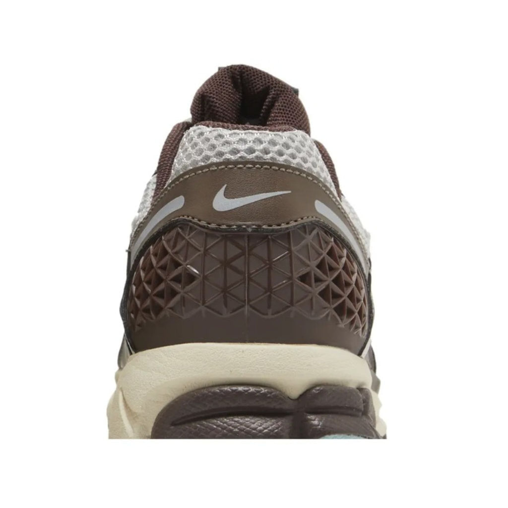 Nike Zoom Vomero 5 'Earth Fossil'